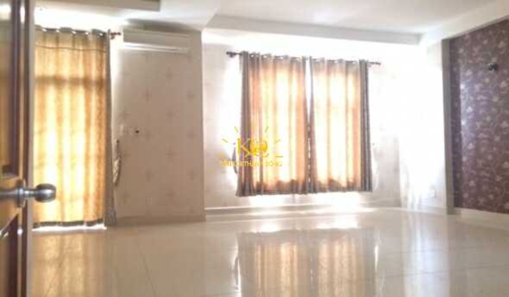 Phòng Ngủ Nhận được nhiều ánh sáng từ bên ngoài.