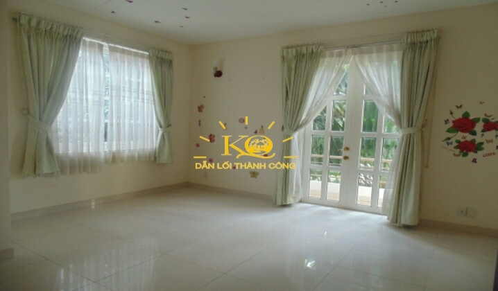 Nhận được nhiều ánh sáng bên ngoài. Nhận được nhiều ánh sáng bên ngoài.