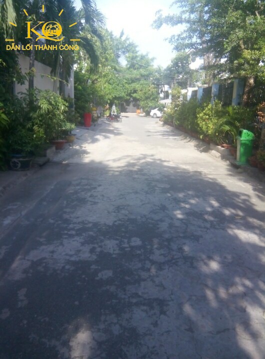 Con đường đi vào nhà Con đường đi vào nhà