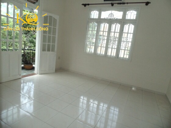 Một góc khác của tầng trệt Một góc khác của tầng trệt