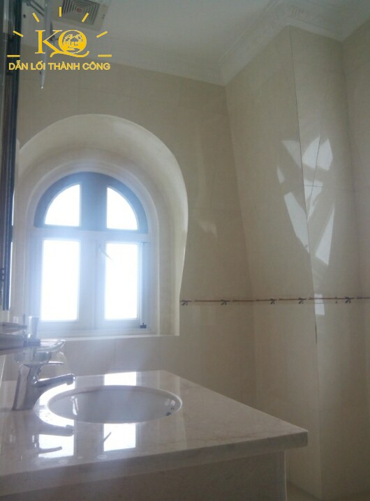 Nhà vệ sinh Nhà vệ sinh