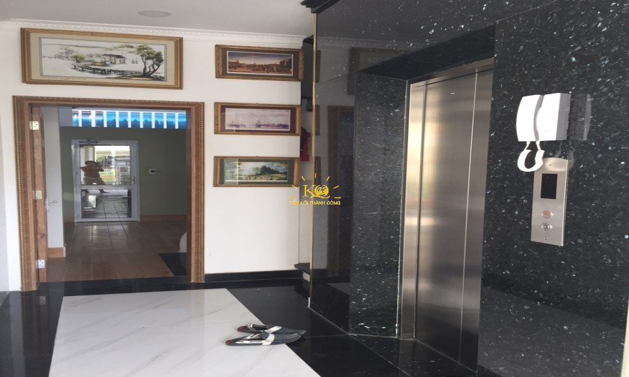 Nhà cho thuê có thang máy hiện đại. Nhà cho thuê có thang máy hiện đại.