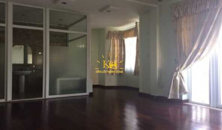 Diện tích các phòng rộng, ánh sáng tốt. Diện tích các phòng rộng, ánh sáng tốt.