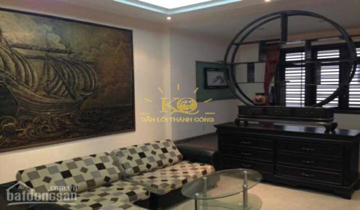 Không gian tầng lầu. Không gian tầng lầu.