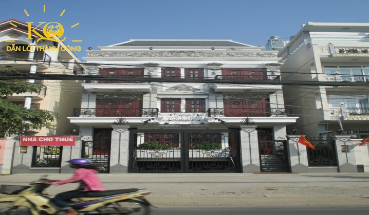 Thiết kế bên ngoài của căn nhà  Thiết kế bên ngoài của căn nhà