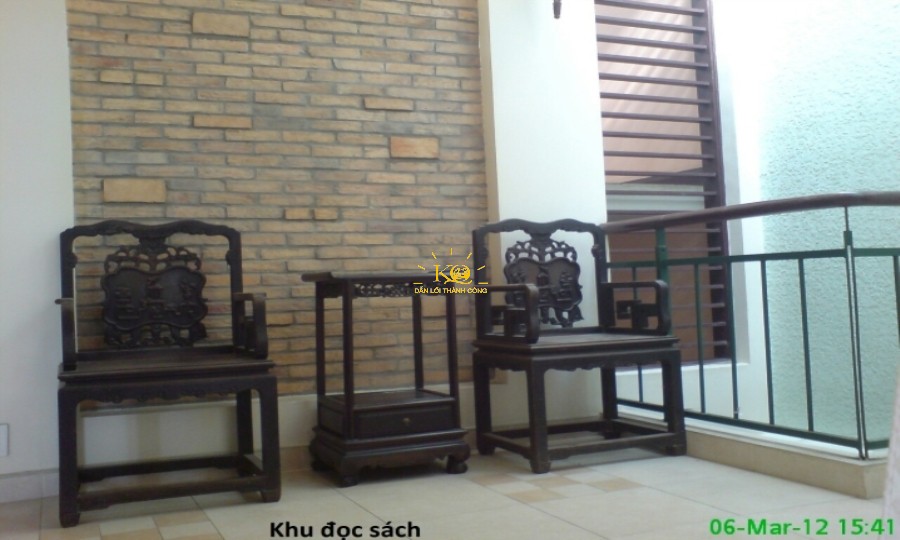 Khu đọc sách. Khu đọc sách.