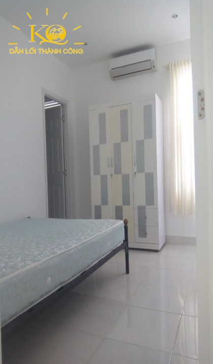 Phòng ngủ trên lầu Phòng ngủ trên lầu