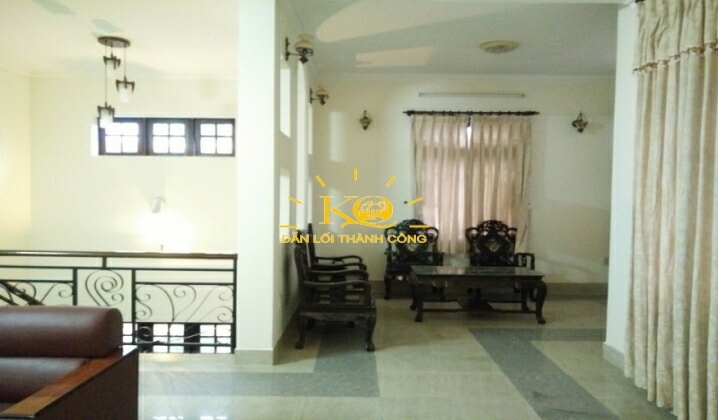 Không gian tầng lầu Không gian tầng lầu