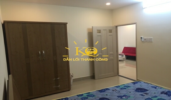 Một góc phòng ngủ bên trong nhà cho thuê.