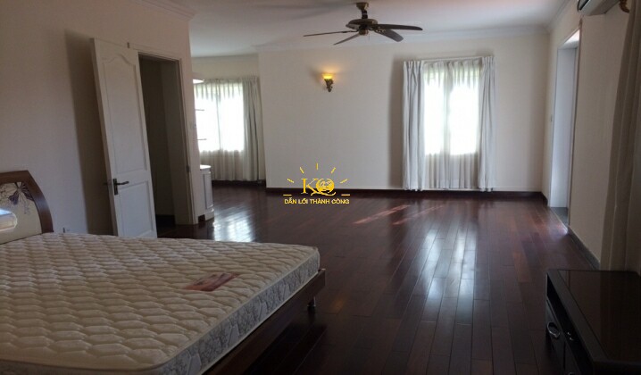 Phòng ngủ rộng Phòng ngủ rộng