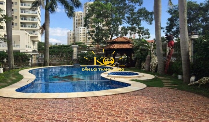 Hồ bơi rộng, sạch sẽ. Hồ bơi rộng, sạch sẽ.