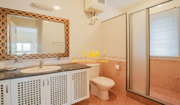 Phòng vệ sinh thiết kế hiện đại. Phòng vệ sinh thiết kế hiện đại.