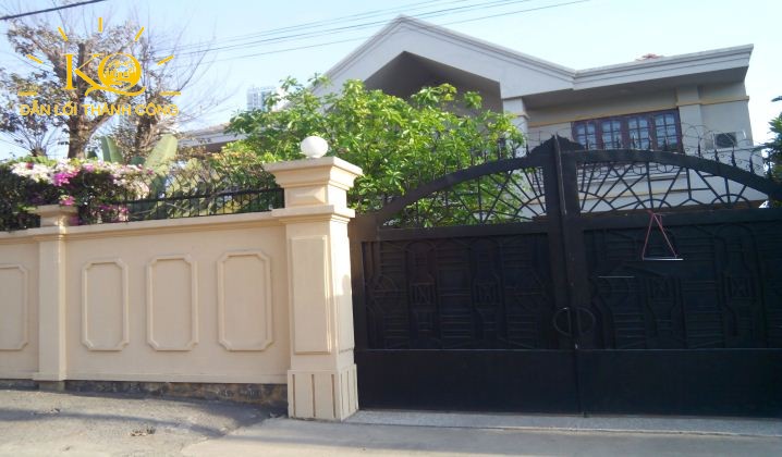 Thiết kế bên ngoài của căn nhà Thiết kế bên ngoài của căn nhà