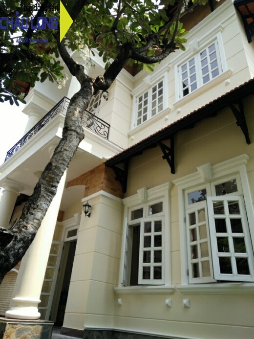 Bên hông nhà cho thuê Bên hông nhà cho thuê