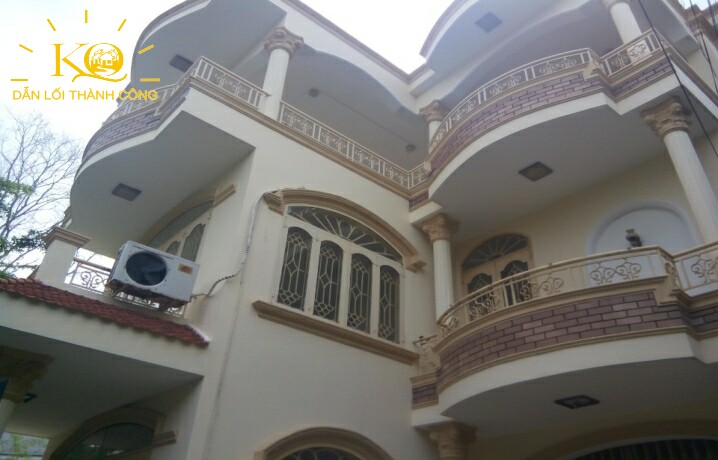 Mặt trước nhà Mặt trước nhà