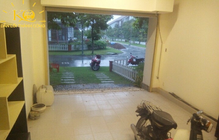 Khu vực trước nhà Khu vực trước nhà