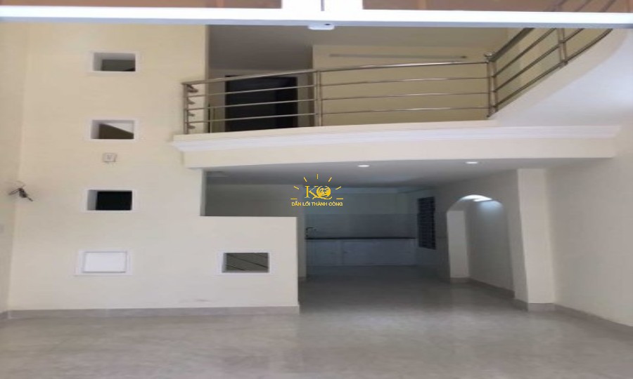 Diện tích trống bên trong nhà cho thuê Diện tích trống bên trong nhà cho thuê