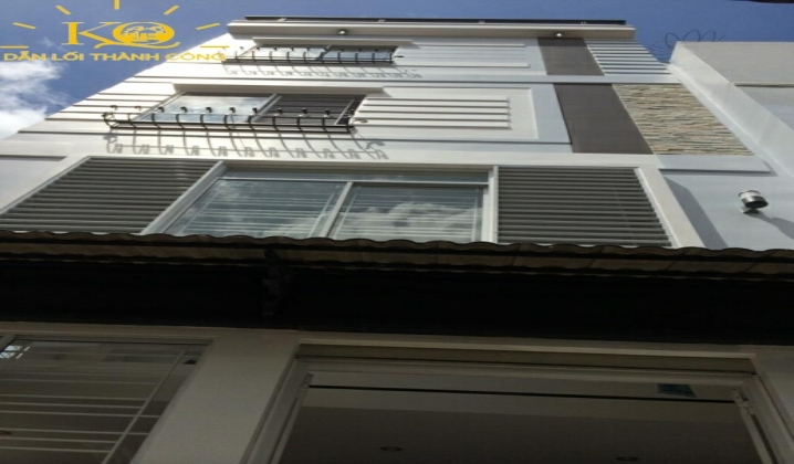 Mặt trước nhà  Mặt trước nhà