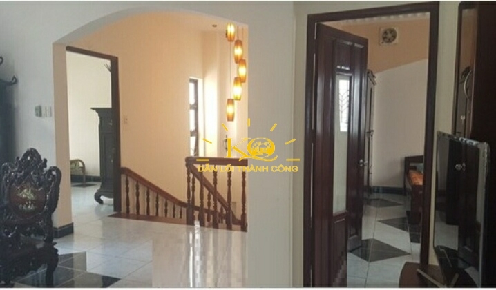 Không gian tầng lầu Không gian tầng lầu