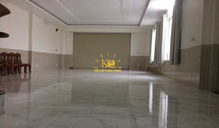 Diện tích trống tại tầng 1 Diện tích trống tại tầng 1