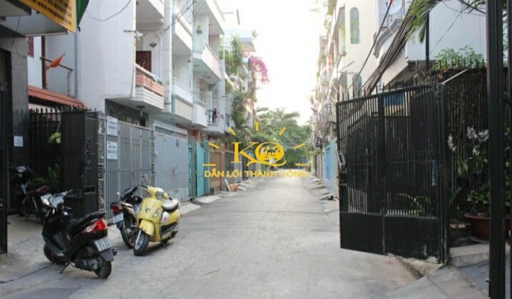 Đường trước nhà  Đường trước nhà