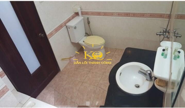 Nhà vệ sinh Nhà vệ sinh