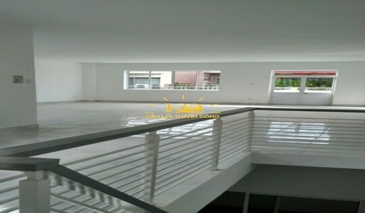 Không gian trong nhà rộng, thoáng mát Không gian trong nhà rộng, thoáng mát