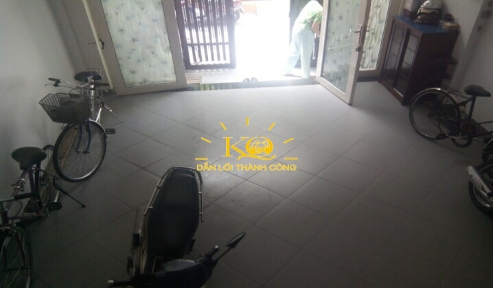 Tầng trệt Tầng trệt