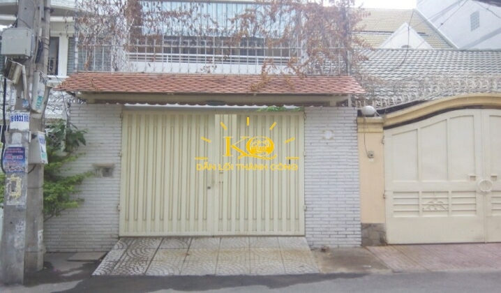 Cổng trước nhà kiên cố Cổng trước nhà kiên cố