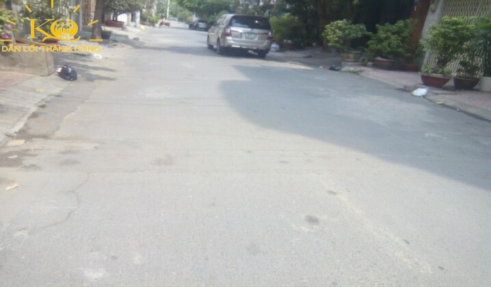 Đường trước nhà rộng, giao thông thuận tiện Đường trước nhà rộng, giao thông thuận tiện