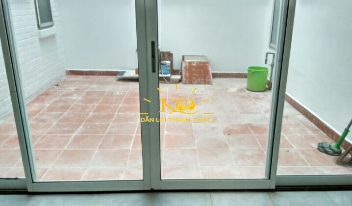 Giếng trời trong nhà cho thuê Giếng trời trong nhà cho thuê