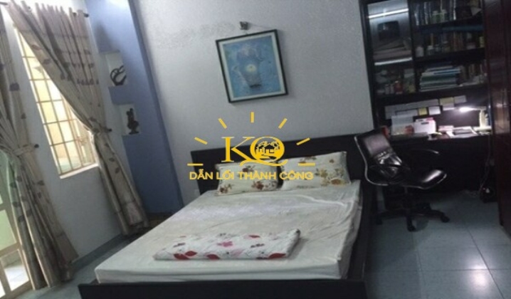 Phòng ngủ tầng trệt Phòng ngủ tầng trệt