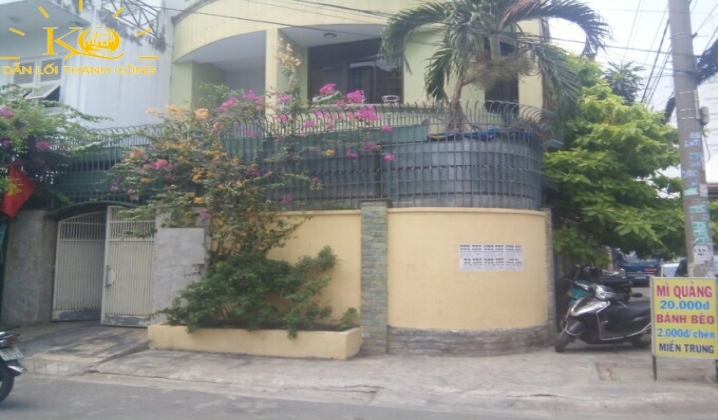 Không gian quanh nhà Không gian quanh nhà