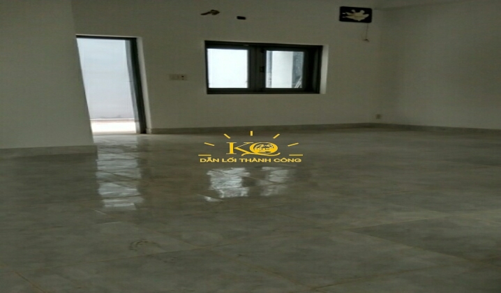 Diện tích trống tầng trệt Diện tích trống tầng trệt