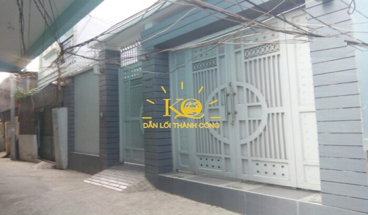 Phía trước nhà rộng và thoáng Phía trước nhà rộng và thoáng