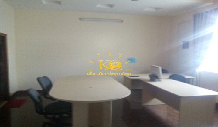 Phòng làm việc đầy đủ ánh sáng Phòng làm việc đầy đủ ánh sáng