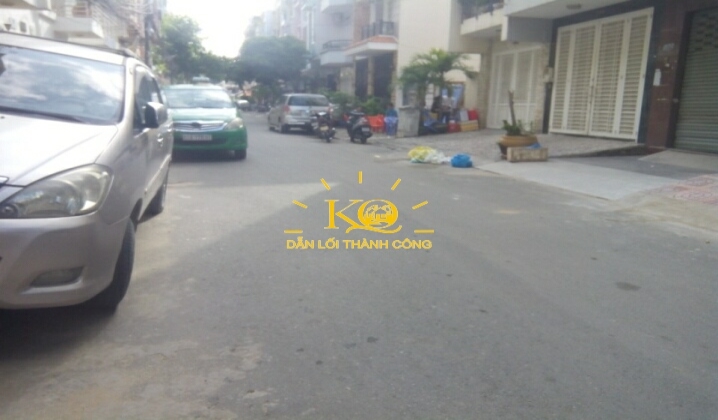 Đường trước nhà rộng Đường trước nhà rộng