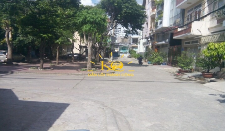 Đường trước nhà Đường trước nhà