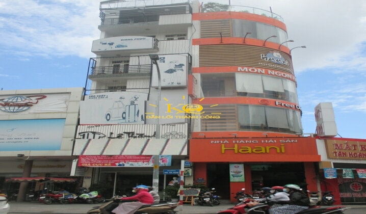 Thiết kế bên ngoài nhà Thiết kế bên ngoài nhà