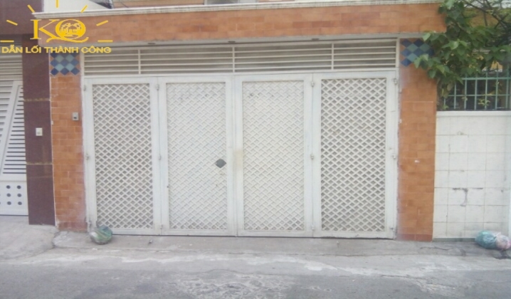 Cổng trước nhà Cổng trước nhà