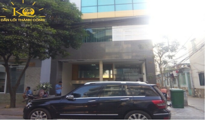 Xung quanh nhà là khu dân cư đông đúc Xung quanh nhà là khu dân cư đông đúc