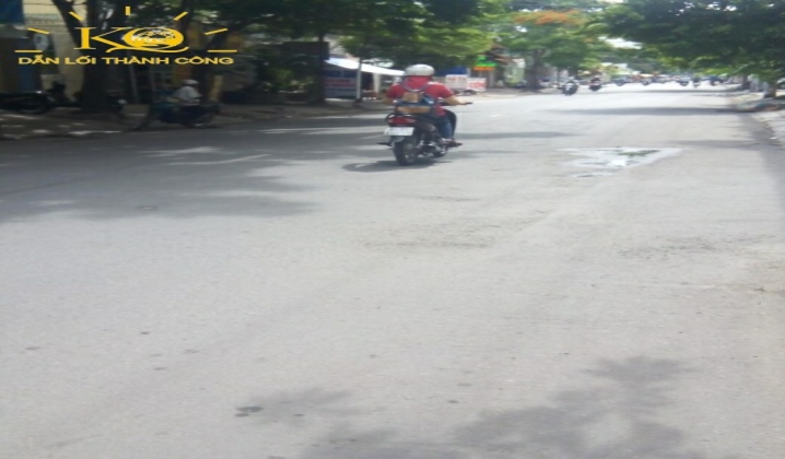 Đường đi thuận tiện, rộng rãi và không gây kẹt xe Đường đi thuận tiện, rộng rãi và không gây kẹt xe