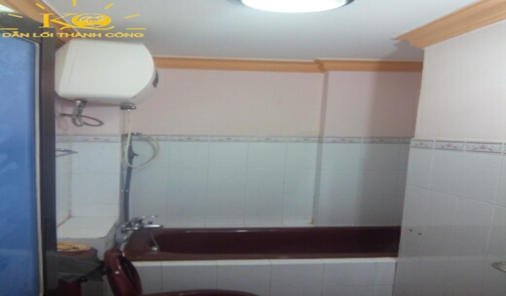 Khu vực vệ sinh. Khu vực vệ sinh.