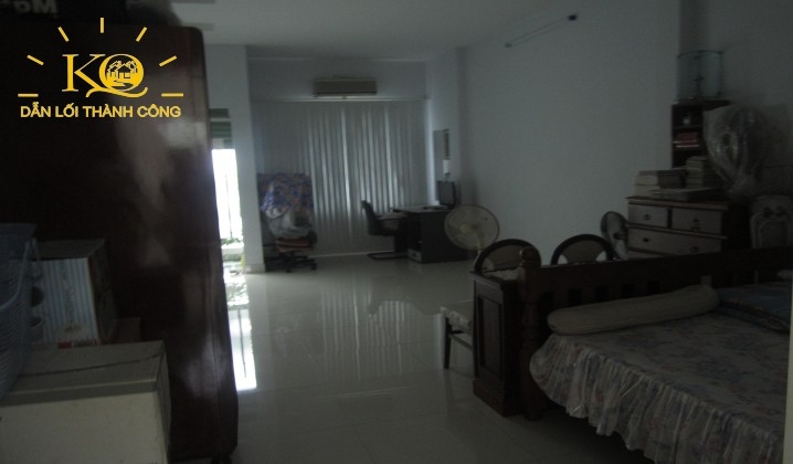 Diện tích phòng rộng, nội thất đầy đủ. Diện tích phòng rộng, nội thất đầy đủ.