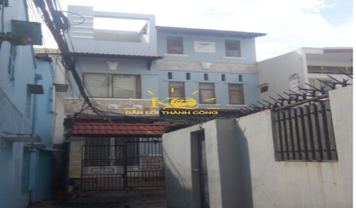 Không gian xung quanh nhà yên tĩnh Không gian xung quanh nhà yên tĩnh