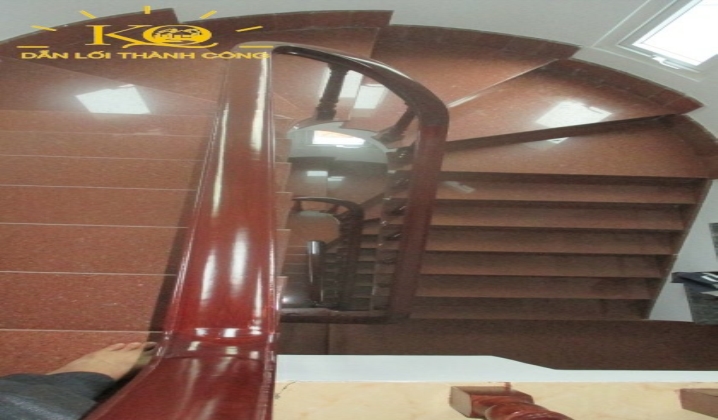 Cầu thang trong nhà cho thuê Cầu thang trong nhà cho thuê