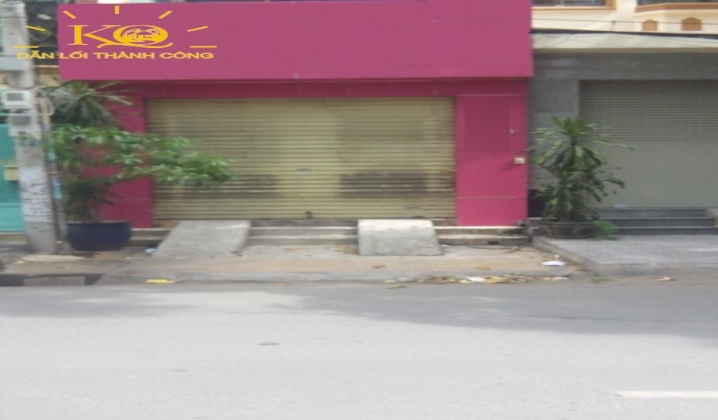 Mặt trước của nhà nguyên căn cho thuê rộng rãi, thông thoáng Mặt trước của nhà nguyên căn cho thuê rộng rãi, thông thoáng