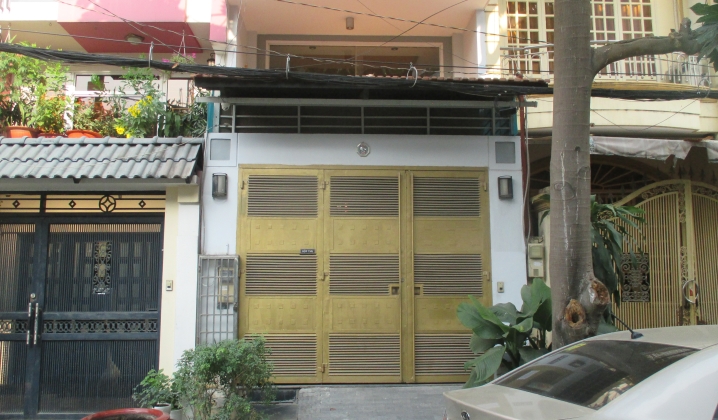 Mặt trước của nhà nguyên căn cho thuê rộng rãi, thông thoáng Mặt trước của nhà nguyên căn cho thuê rộng rãi, thông thoáng