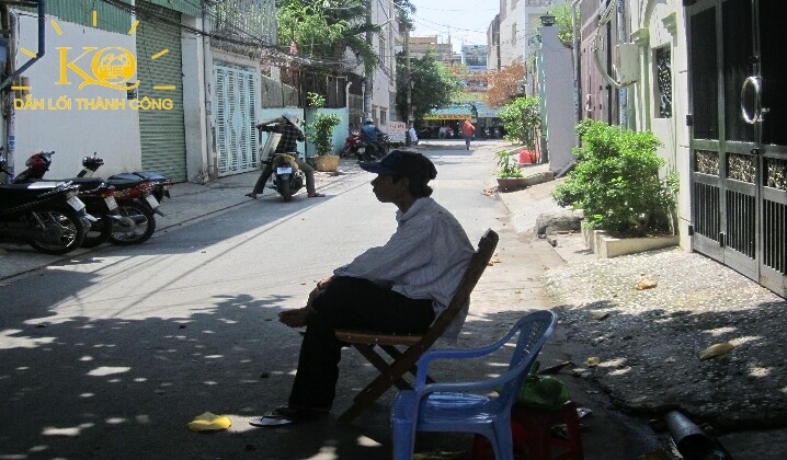 Đường vào nhà, rộng rãi Đường vào nhà, rộng rãi
