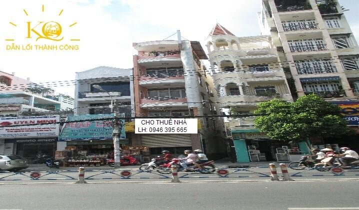 Trước mặt nhà giao thông thuận tiện Trước mặt nhà giao thông thuận tiện